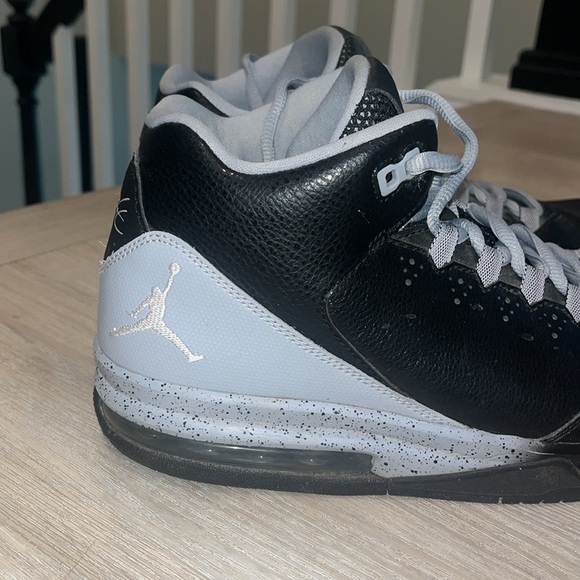 Jordan Flight Origin 2 Black/White/Wolf Grey
2014 retro Men’s sneakers 11 NIKE - Picture 3 of 12